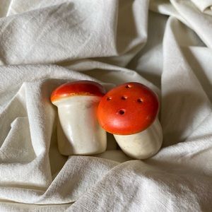 Vintage Ceramic Mushroom Salt & Pepper Shakers